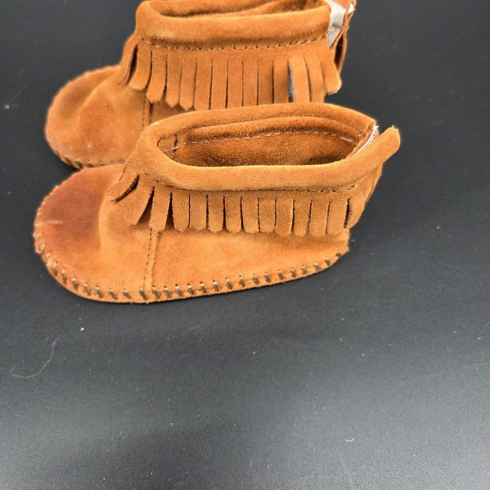 Minnetonka Toddler Boots Tan Suede Moccasins Fringe Size 3
